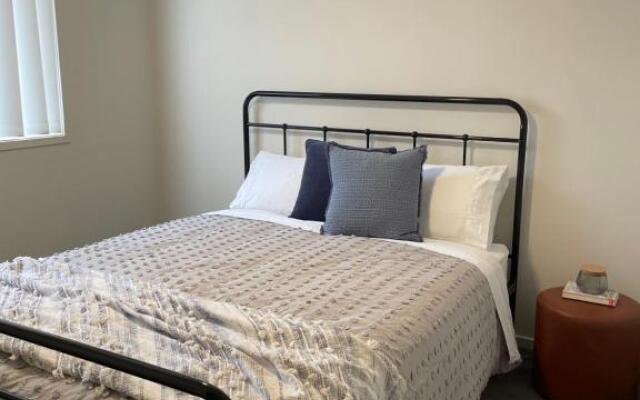 Stones Throw Hunter Valley 3mins to Cellar Doors