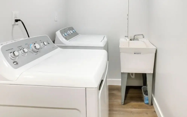 Monroeville Vacation Rental - 2 Mi to Downtown!
