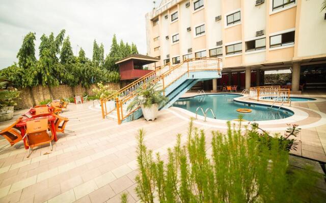 Landmark Hotel