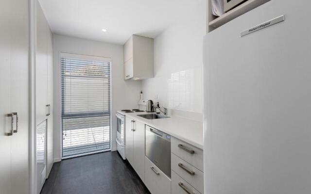 Cosy on Clissold - Christchurch City Centre Apartment