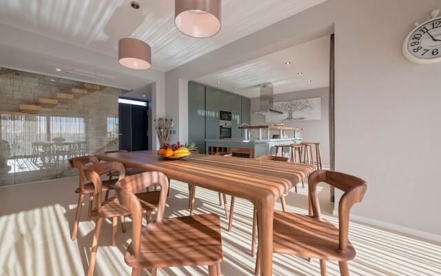 Luxurious Villa in Porec With Jacuzzi