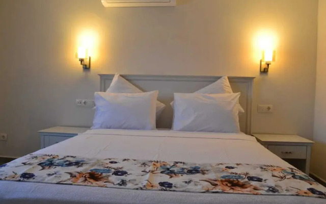 Kumlubuk Maris Hotel