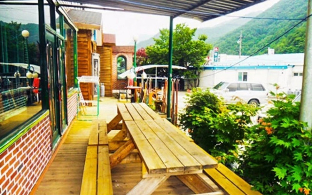 Muju Shinsegae Pension