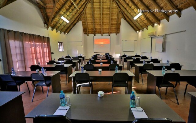 Mangwa Valley Game Lodge & Spa