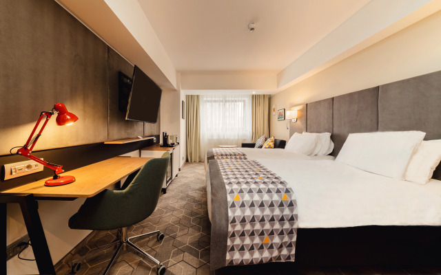 Holiday Inn Bucharest - Times
