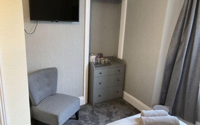 Thornleigh House
