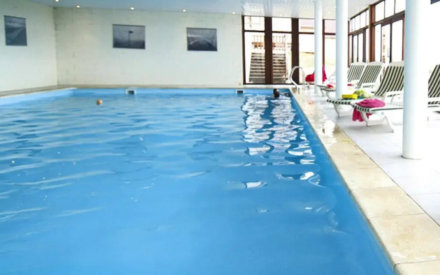 Wooden Chalet in Abbeville Near Somme Bay