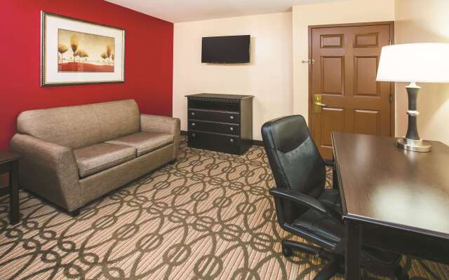 La Quinta Inn & Suites by Wyndham Dallas Mesquite