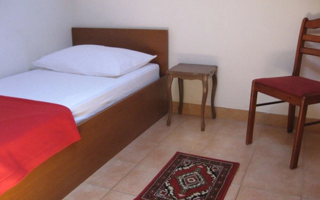 Nives - Great Location - A1