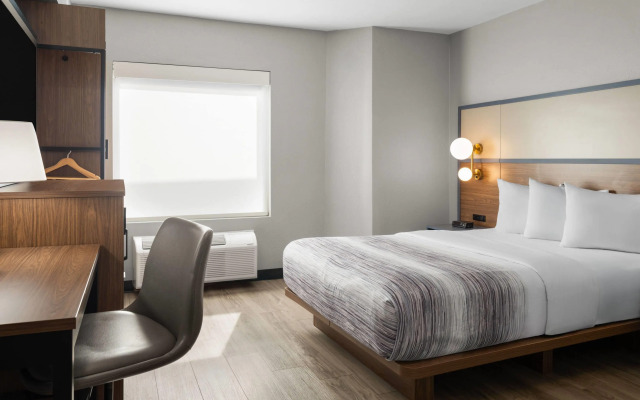 AmericInn by Wyndham Urbana/Champaign University Area