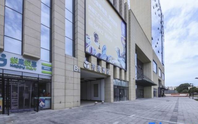 Zhihui Hotel (Zhengzhou Zhongzhou Avenue Sanquan Road)