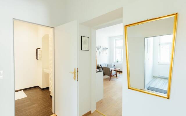 The newPAST Apartment