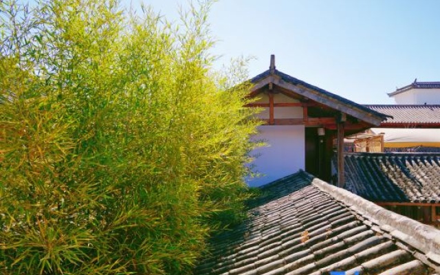 Qingyun Cottage · Courtyard Yunting Zen Retreat | Riverside Serene Courtyard – Exterior – Dali