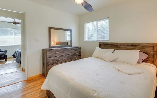 Dog Friendly! Peaceful Wooded Retreat in Prescott