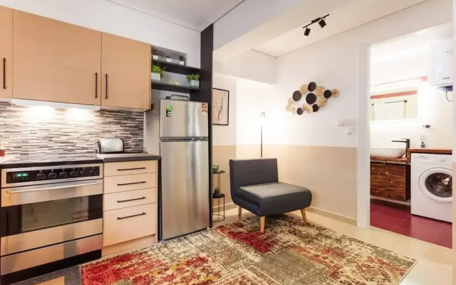 Kalamata Lime Studio - Urban Cozy Nest