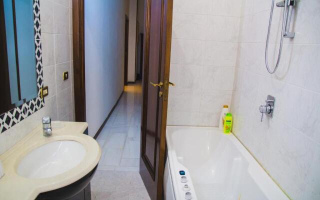 Happy Rooms in Easy House