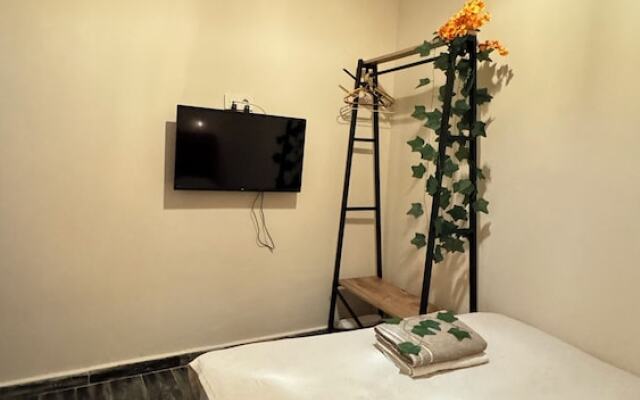 Callisto Pub & Kitchen & Hotel