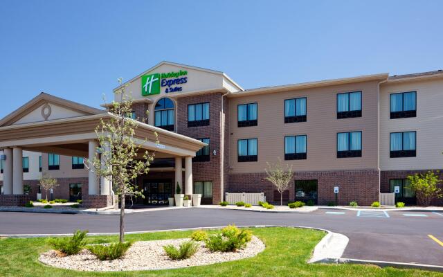 Holiday Inn Express and Suites Mason City, an IHG Hotel