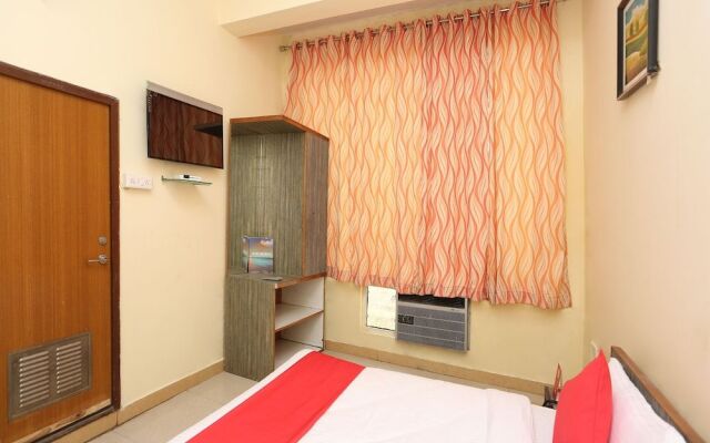 Oyo 24097 Hotel Gangotri