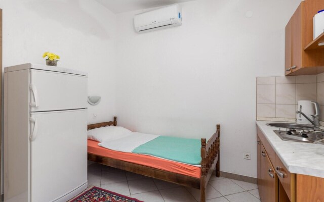 Nice Apartment in Bosana With Wifi and 1 Bedrooms
