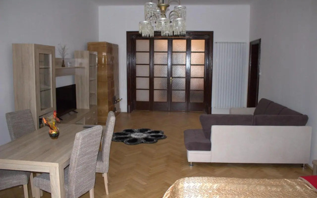 Apartament Piata Sfatului