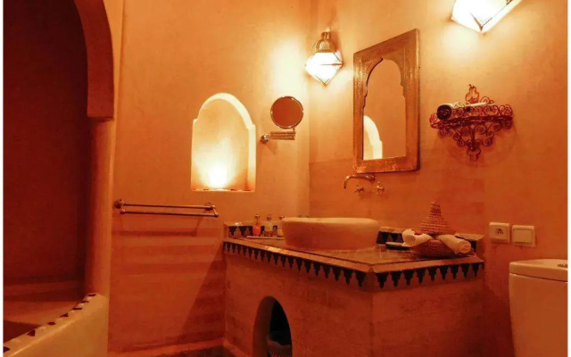 Riad La Rose Dorient