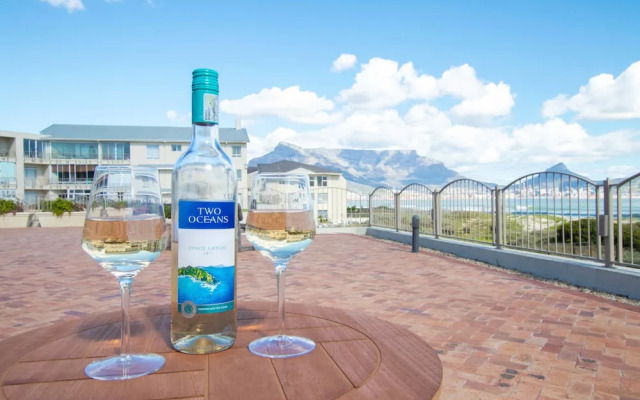 Romantic Beachfront Bachelor