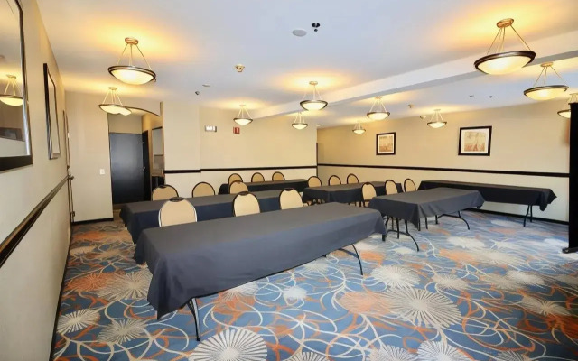 Spark by Hilton La Crosse Onalaska