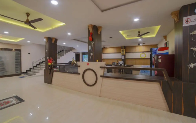 Oyo 37826 Rajmahal Khindsi Resort