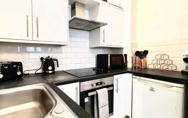 Liverpool Modern Irwell Stay