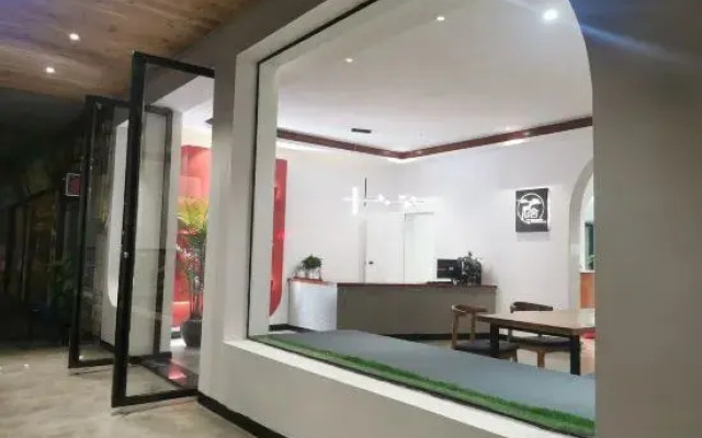 Zixing Chenshe Inn