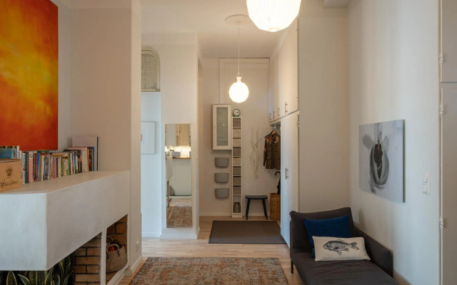 Luxury 2BR Central Getaway, Workation, Staycation, Remote Work