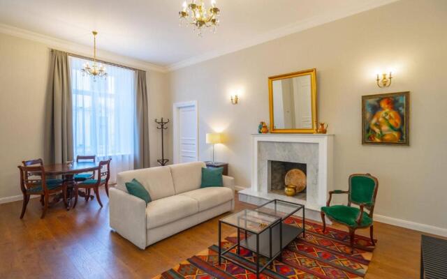 Tiflis Opera Aparthotel