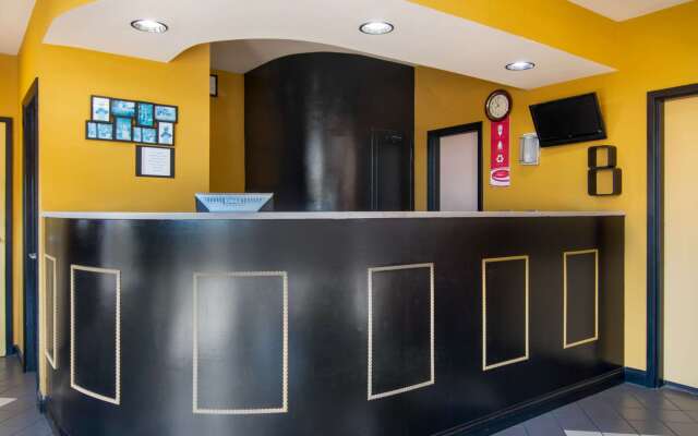 Econo Lodge Inn & Suites near Chickamauga Battlefield