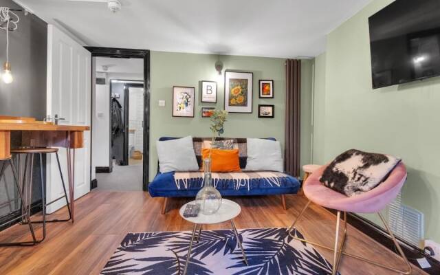 Olive Apartment One By My Getaways