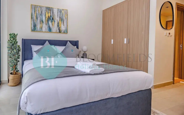 Bloomfields Fantastic STU Azizi Riviera