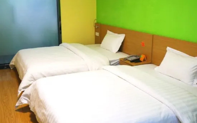 7 Days Inn Shangrila Bus Station Branch