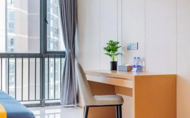 No.1 Apartment (Guangzhou Luogang Agile Plaza Shuixi Metro Station)