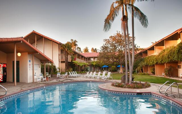 Best Western Plus Pepper Tree Inn