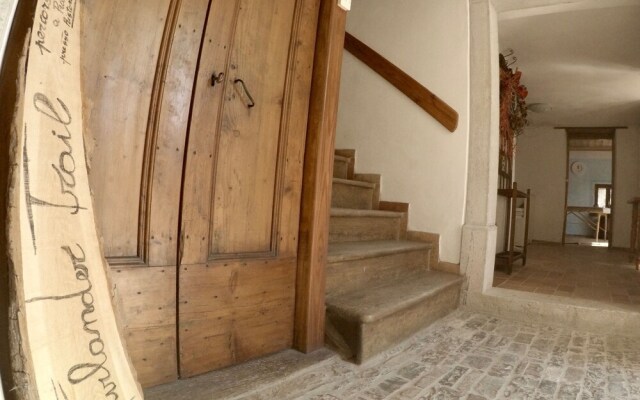 4lander House Balins