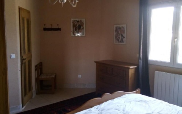 Nice Holiday Home With Swimming Pool and Enclosed Garden