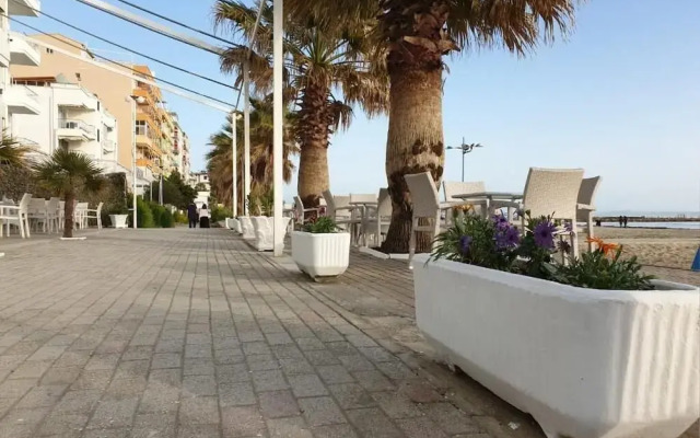 Perandor Beach Hotel