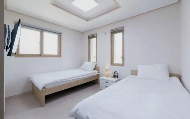 Hub Guest House