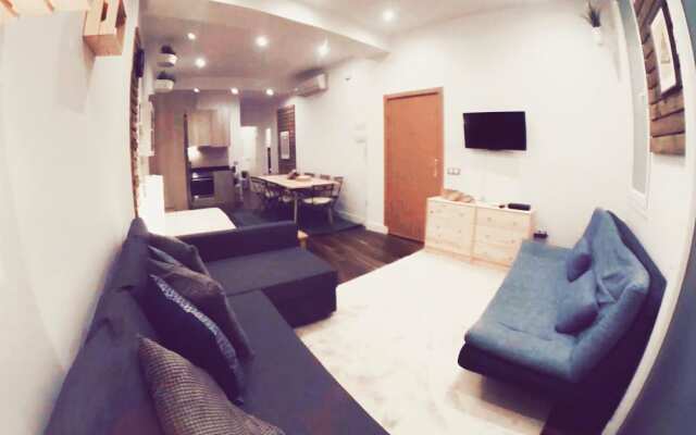 Lollipop Flats City Center Prime Suite