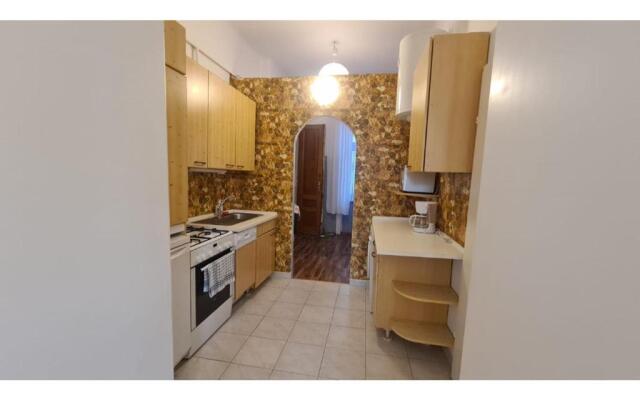 Cheerful 2BR Apartment - suitable for Longstays