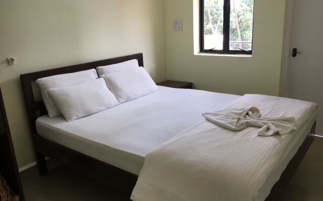 OYO 7001 StayOut Parth Inn