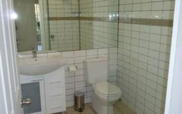 Emerald Apartment