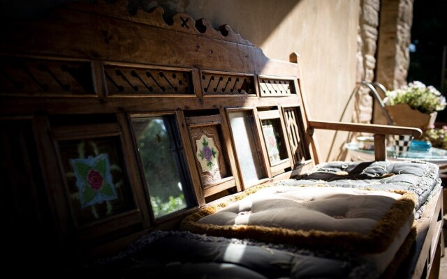 Casale Nasca In Pietra Immerso Nel Verde