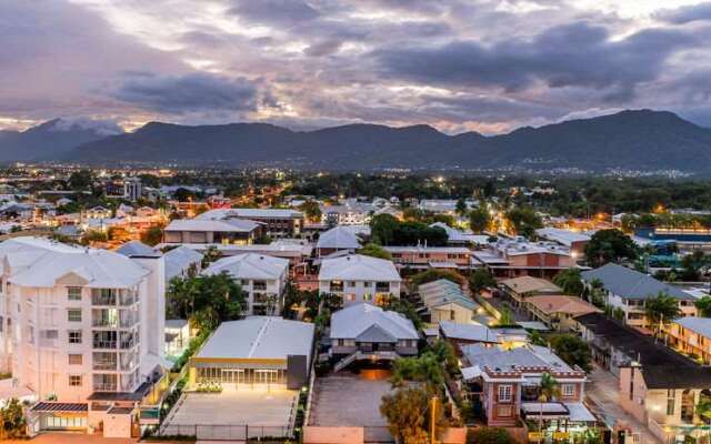 Rydges Esplanade Resort Cairns