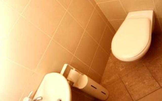 Gozsdu Apartment